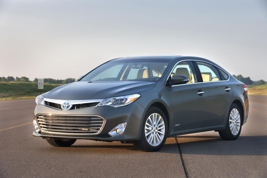  Toyota Avalon Hybrid 2013 года  (фото 15 из 42)
